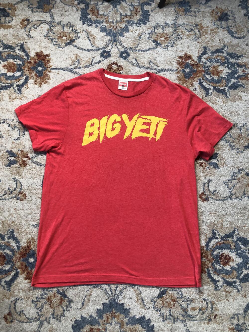 Homage Big Yeti Shirt Mens Medium Red Graphic Tee Short Sleeve Classic Fit